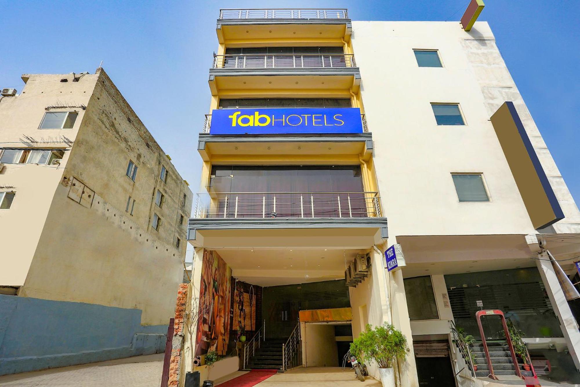 Fabhotel The Kiara Near Igi Delhi Airport Нью-Дели Экстерьер фото
